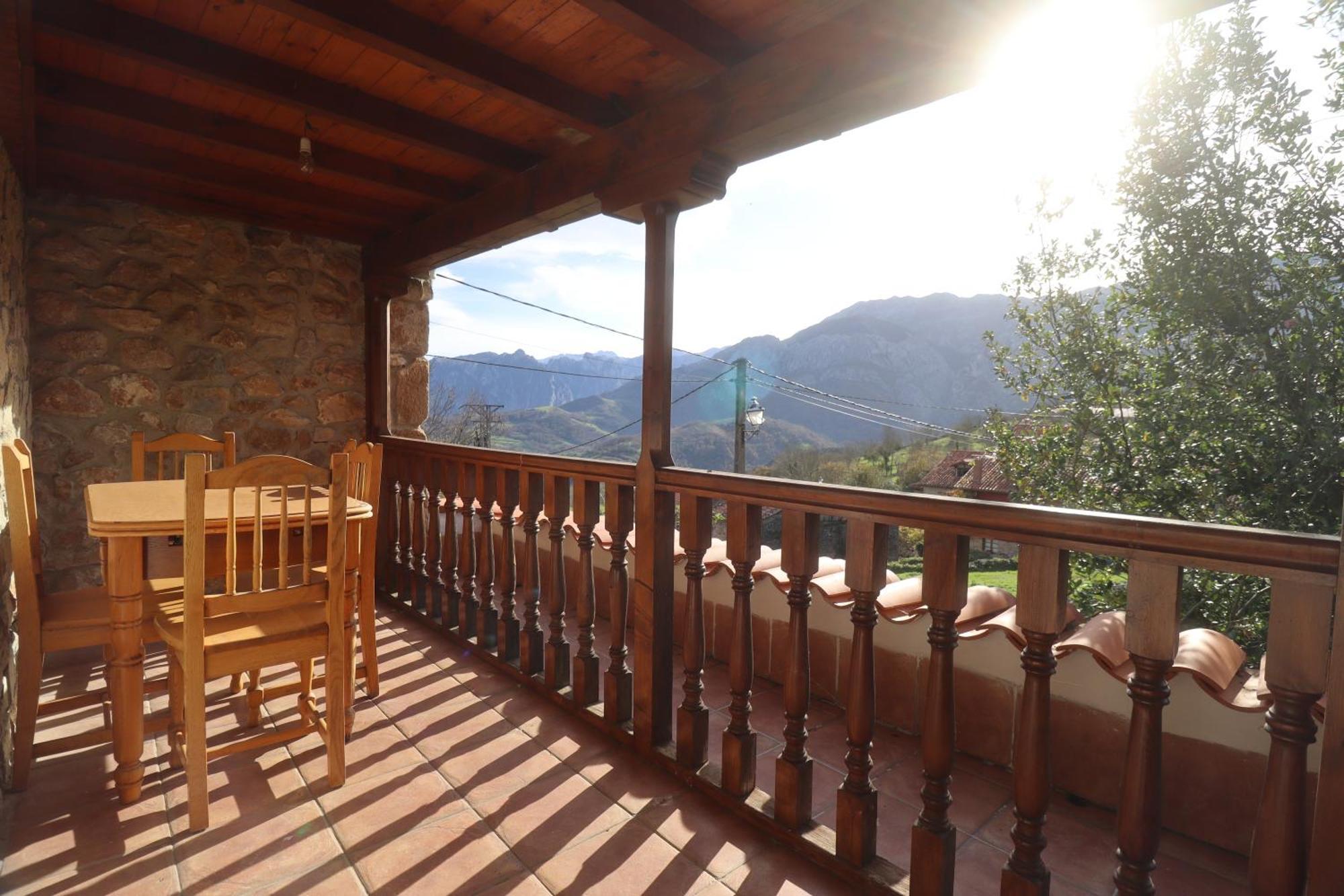 Hostal El Patín de Monchu Pandiello Exterior foto